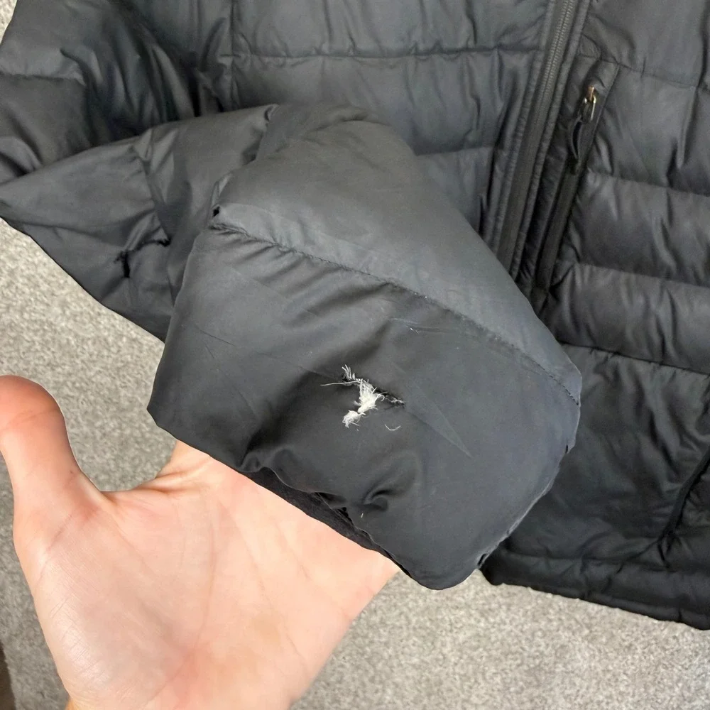 The North Face Aconcagua 2 Down Puffer Hoodie Mens Medium 550 Fill Jacket FLAW